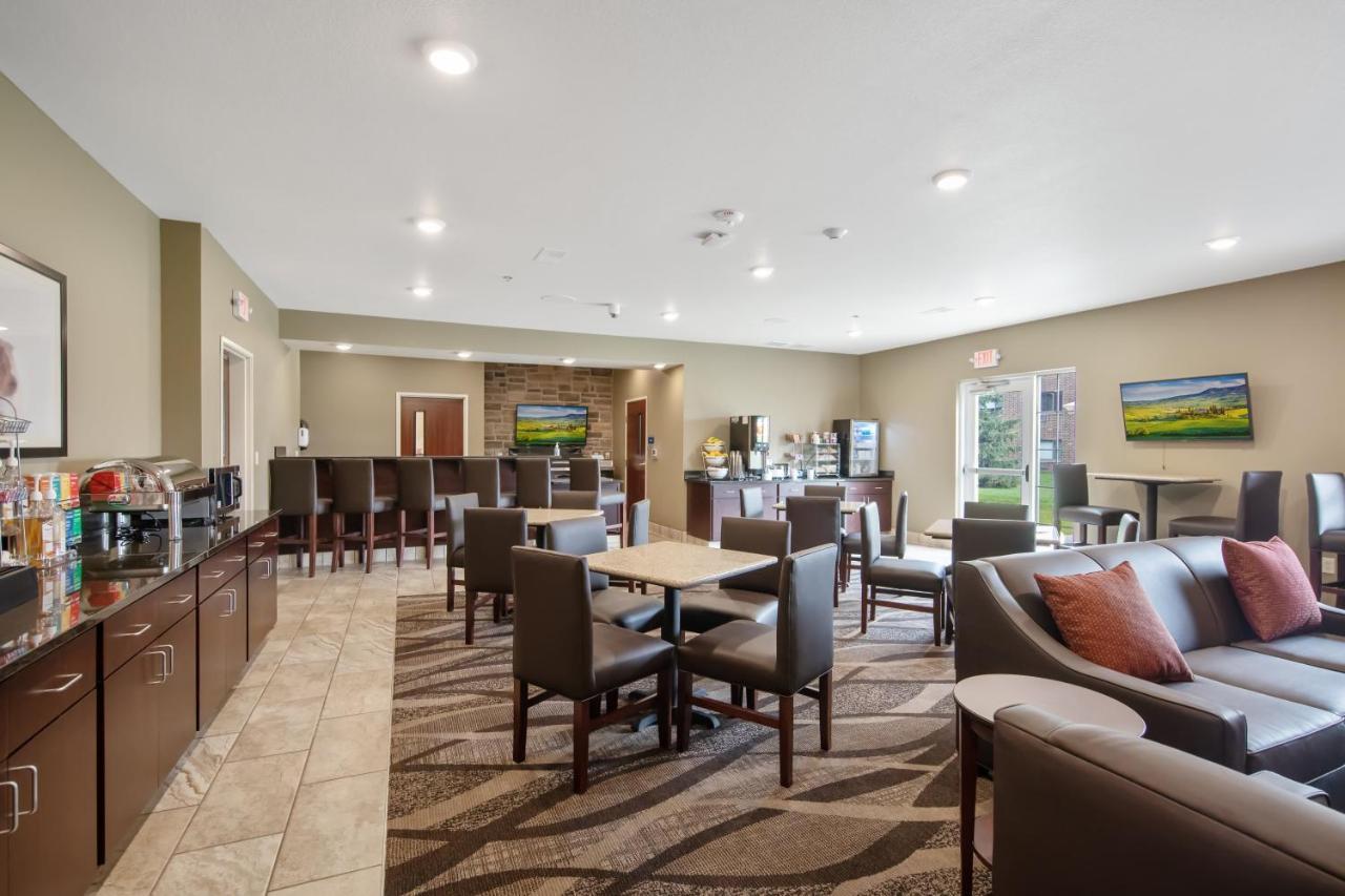 Cobblestone Hotel&Suites - Austin Extérieur photo