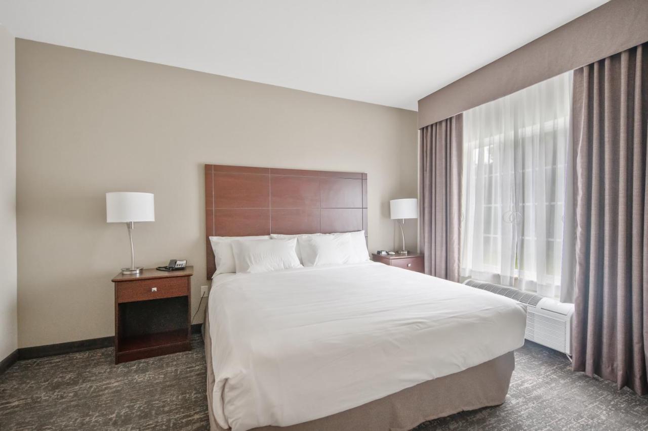 Cobblestone Hotel&Suites - Austin Extérieur photo