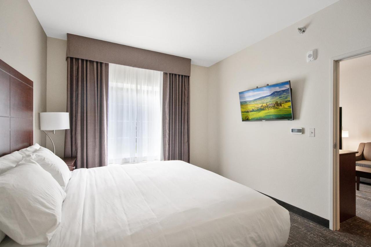 Cobblestone Hotel&Suites - Austin Extérieur photo