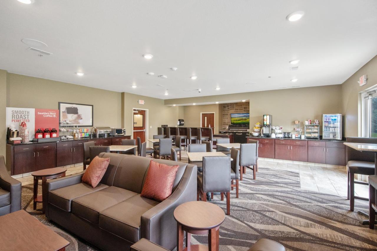 Cobblestone Hotel&Suites - Austin Extérieur photo