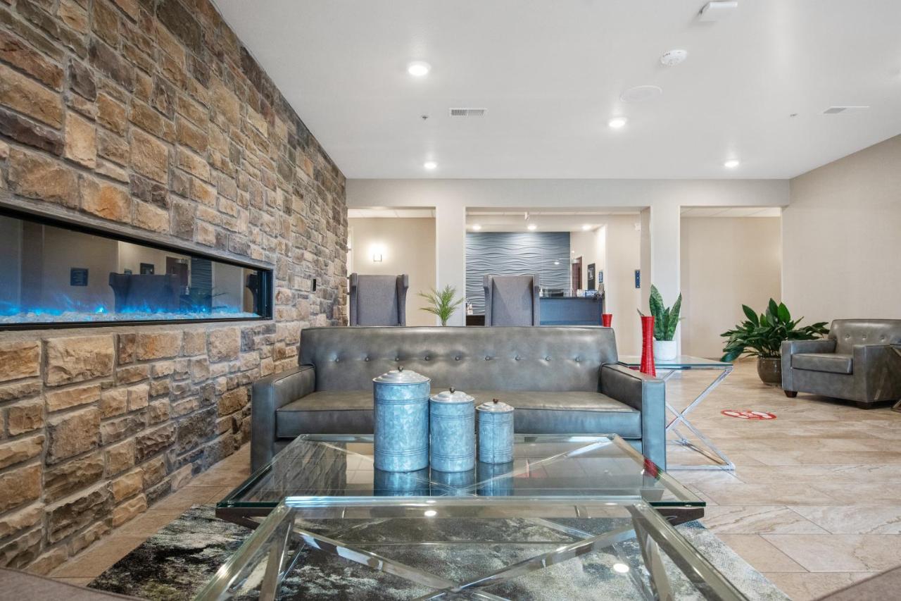 Cobblestone Hotel&Suites - Austin Extérieur photo