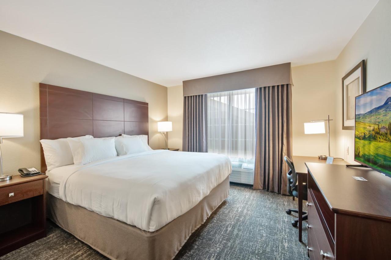 Cobblestone Hotel&Suites - Austin Extérieur photo