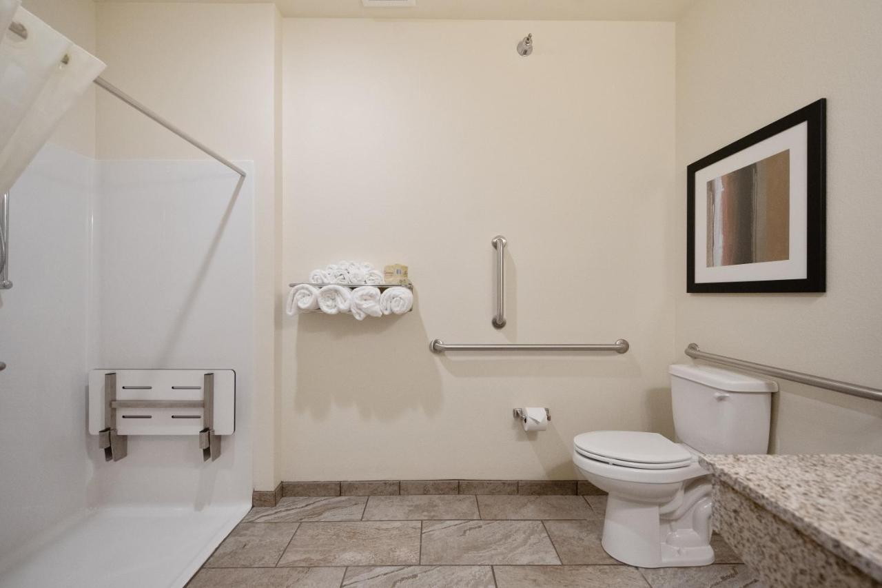 Cobblestone Hotel&Suites - Austin Extérieur photo